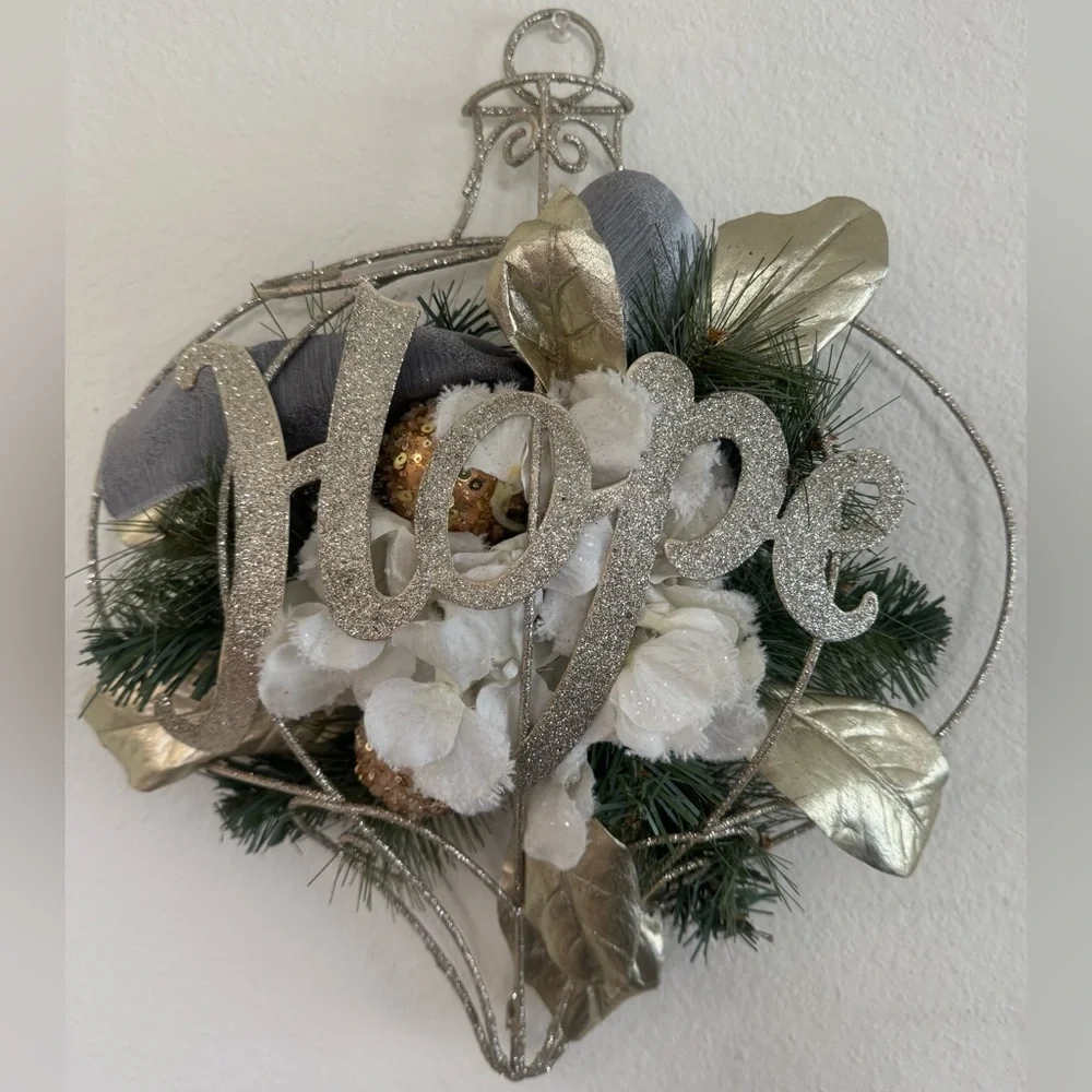 Holiday Ornament Shaped Wreath with Hope Sign